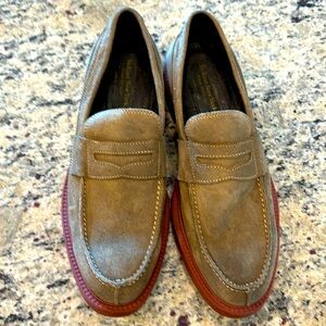 To Boot New York suede shoes. Made in Italy